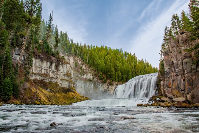 Island Park, Idaho Waterfalls and Wildlife Review - Location and Transportation