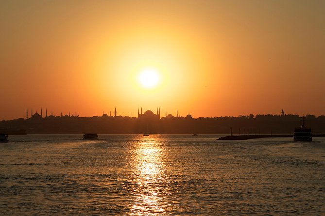 Istanbuls New Heritage Tour - Private Basis - Exploring Dolmabahce Palace