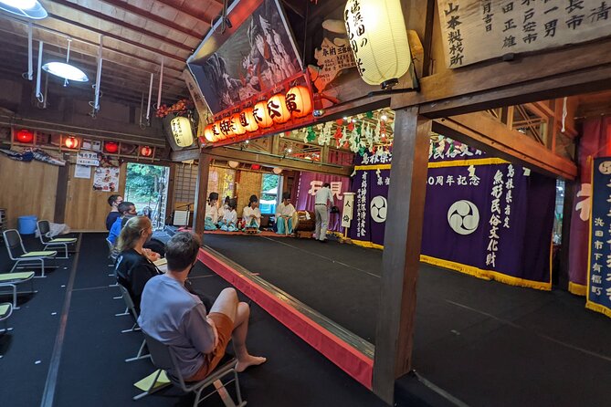 Iwami Kagura Viewing and Mini-experience - Exploring the Performance Venue