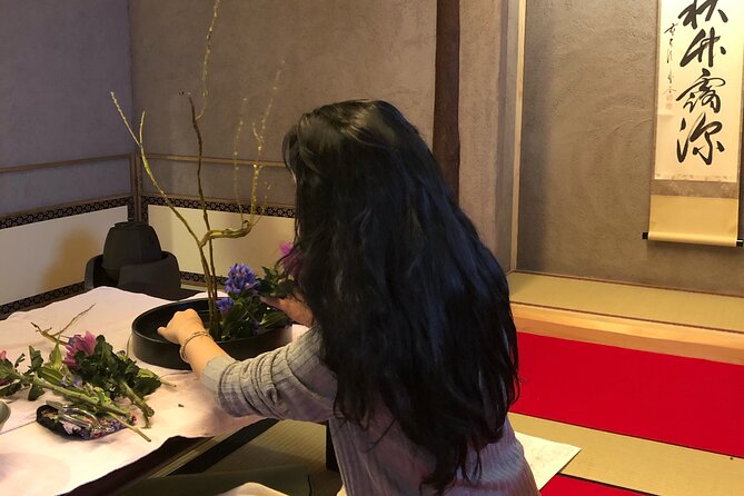 Japans Customs of Ikebana Art, Tea Ceremony & Kimono Welcome - Engaging in the Timeless Tea Ceremony