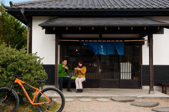 Japans Original Scenery! Gourmet and Shopping Course of Satoyama - Experiencing the Gourmet Delights