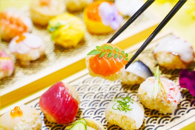 Kabukicho Bar Hopping & Grab a Bite Tour - Kabukicho: A Vibrant Nightlife District