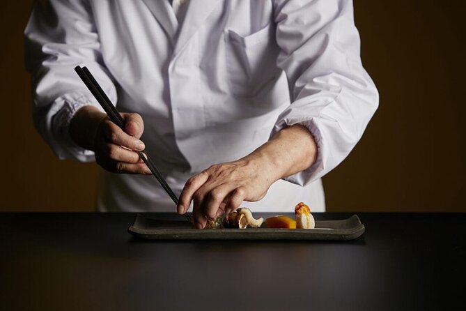 Kaiseki Cuisine and Geisha Play in Hakone - Taking in Geisha Culture