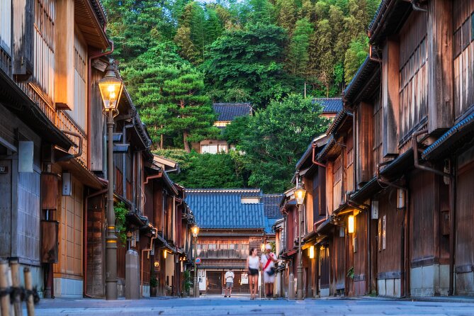 Kanazawa 6hr Full Day Tour With Licensed Guide and Vehicle - Pickup Information