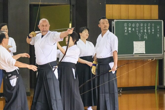 Kanazawa Samurai Experience: Authentic Archery Kyudo Workshop - Donning the Hakama Attire