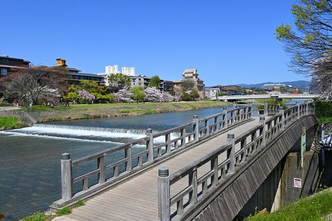 Kyoto E-Bike Tour - Meeting and Pickup