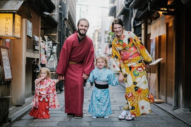 Kyoto Private Photoshoot Experience With a Professional Photographer - Itinerary and Inclusions