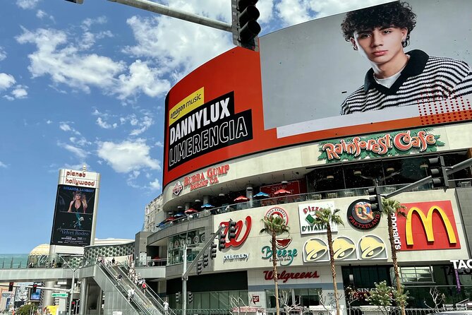 Las Vegas Neon & Secrets: Self-Guided Audio Tour - Tour Features