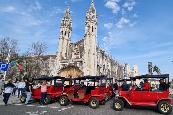 Lisbon 1 Hour Private Tour on Classic Tuk - Meeting and Pickup