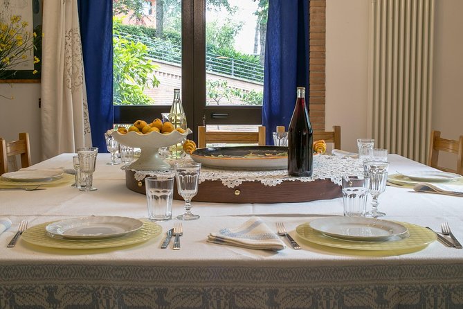 Local Market Visit and Dining Experience at a Locals Home in Chieti - Menu Breakdown