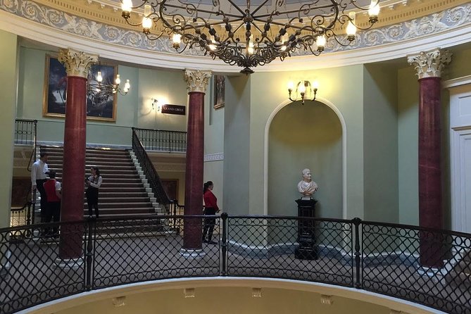 London West End and Royal Opera House Private Walking Tour - Meeting and Pickup