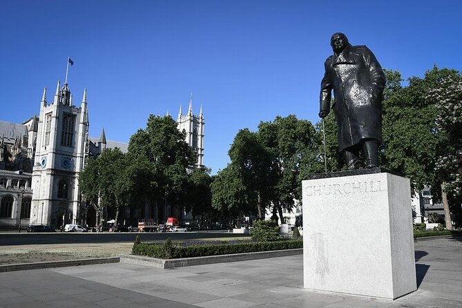 London WW2 Day Out Combi Tour : Churchill War Rooms & HMS Belfast - Exploring the Churchill War Rooms
