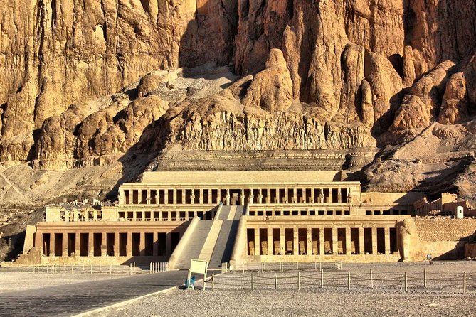 Luxor West Bank, Valley of the Kings and Hatshepsut. - The Temple of Queen Hatshepsut