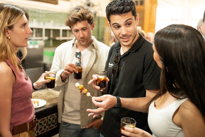 Malaga Gastronomic Tour: Tapas, Wine & Rooftops - Savoring Tapas and Local Wines