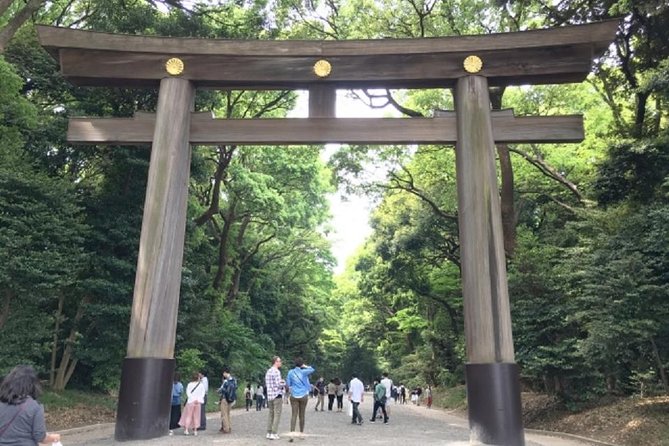 Meiji Jingu Shrine Half-Day Tour by Public Transportation - Significance of the Shrine