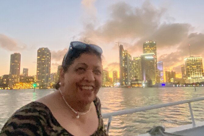 Miami: 75 Minute Sunset Boat Tour and Sightseeing - Inclusions and Upgrades