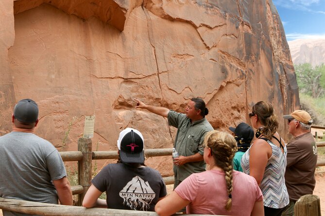 Moab Private Petroglyph Scenic Tour - Exploring Ancient Petroglyphs and Geological Wonders