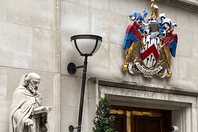 Money and Power in the City Sightseeing Tour - Highlights of the Walking Tour