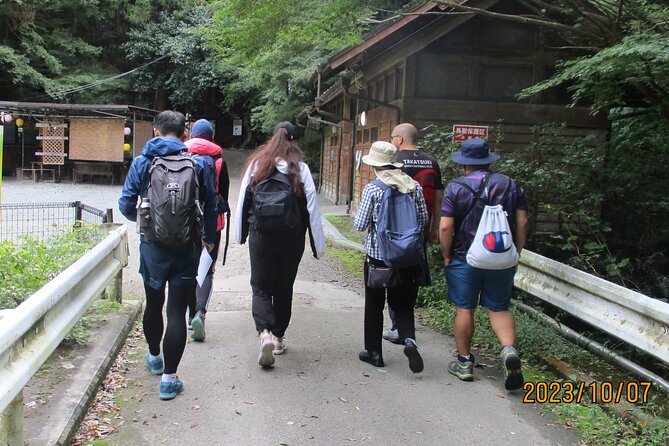 Mt. Inunaki Trekking and Hot Springs in Izumisano, Osaka - Savoring the Exquisite Seasonal Kaiseki Lunch