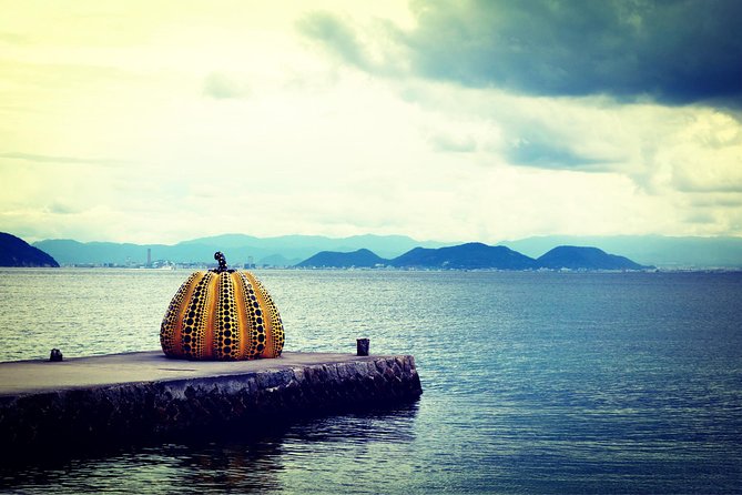 Naoshima Private Tour by Licensed Tourguide - Meeting Point and Pickup Options