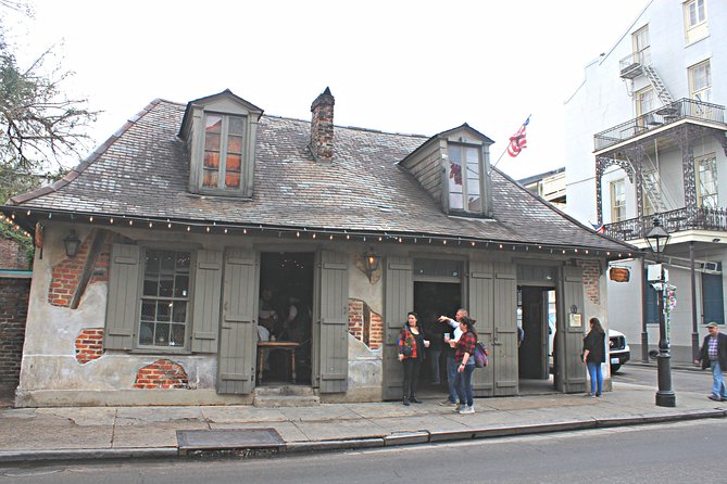New Orleans French Quarter- at Your Own Pace. Downloadable Audiovisual Tour. - Tour Features