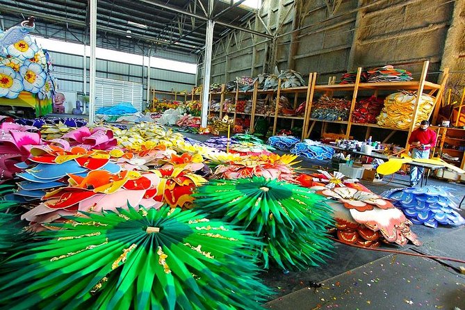 New Orleans Mardi Gras World Behind-the-Scenes Tour - Dressing up and Posing With Costumes and Floats