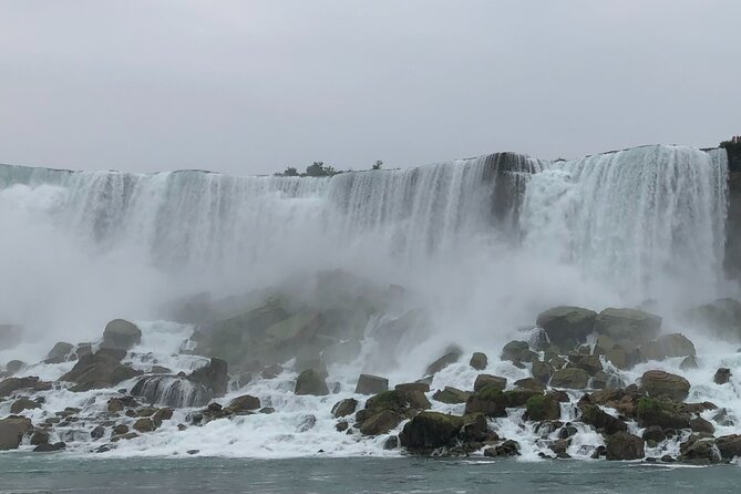 Niagara Falls Tour Review: A Memorable Experience - Accommodation and Dining Experiences