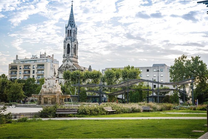 NIMES | Nimes Historical Center 2-Hour Private Walking Tour - Meeting and End Points