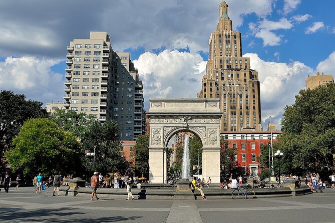 NY Greenwich Village Haunted Tour and Exploration Game - Meeting and End Points