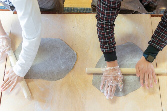 Oshinohakkai Soba Making and Cooking Class From Yamanashi - Meeting Point and Parking Information