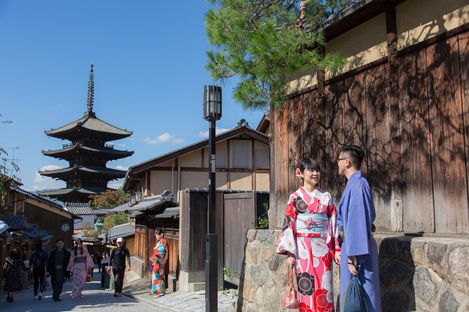 Photo Shoot With a Private Vacation Photographer in KYOTO, JAPAN - Meeting Point and Pickup Arrangements