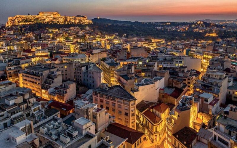 Piraeus Port: Private One-Way Transfer to Athens City Center - Pricing and Duration
