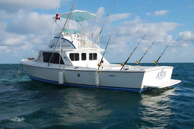 Platinum Private Fishing Charter - Exclusive Group Experience