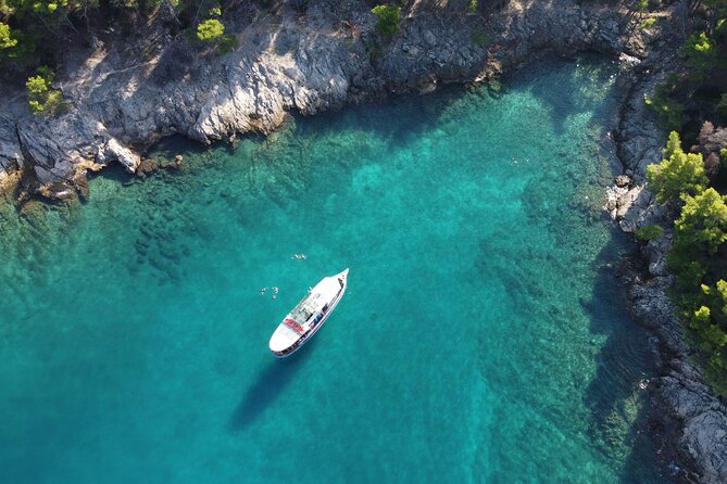 Podstrana and Jesenice Full-Day Island Adventure Boat Trip - Inclusions and Amenities