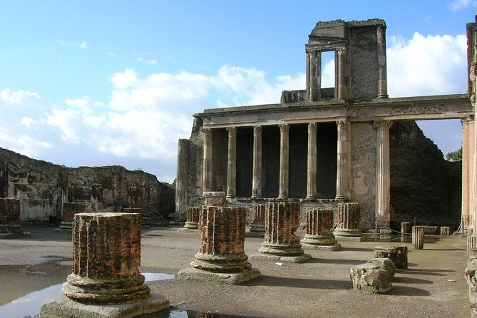 Pompeii Tour From Sorrento:Learn About Roman Life Tasting Food of Ancient City - Transportation Details