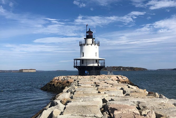 Portland Bicycle Tour With 5 Lighthouse Stops and XL Lobster Roll - Experience the Coastal Landmarks
