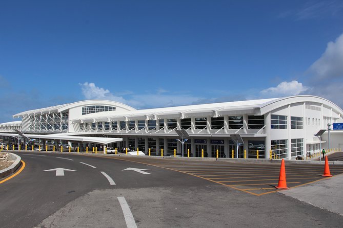 Private Airport Transfers 1- 2 Pax. Zone B: Hotels - Pickup and Drop-off