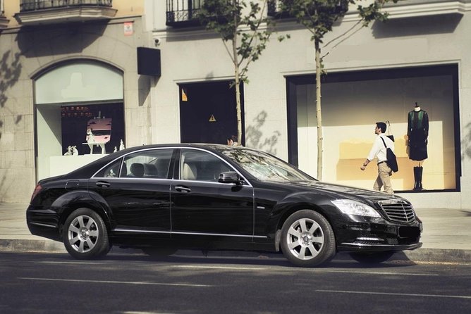 Private Arrival From OAK Airport to San Francisco City by Sedan - Pickup Process