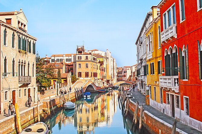 Private Art and Culture Tour in Dorsoduro and Academia Venice - Meeting and End Points