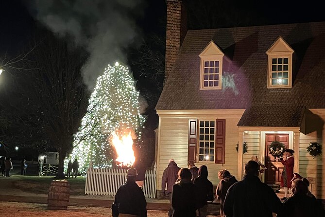 Private Colonial Williamsburg Christmas Holiday Decorations Walking Tour - Tour Experience and Highlights