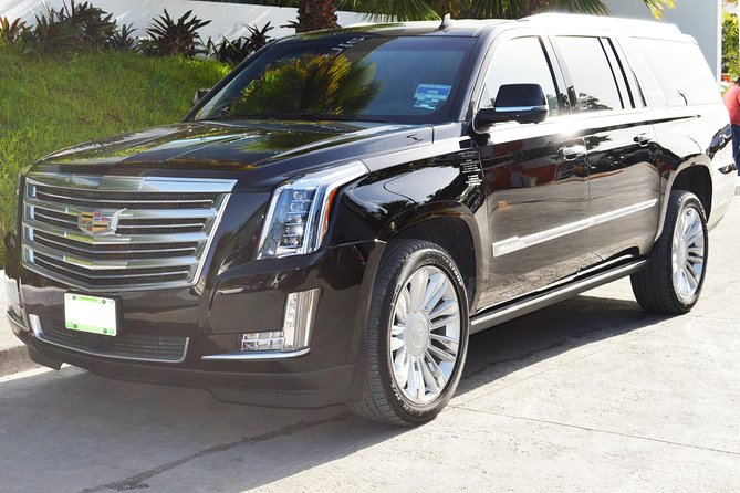 Private Departure Luxury Transfer Hotels To: San Jose International Airport (1 - 5) - Vehicle Features and Amenities