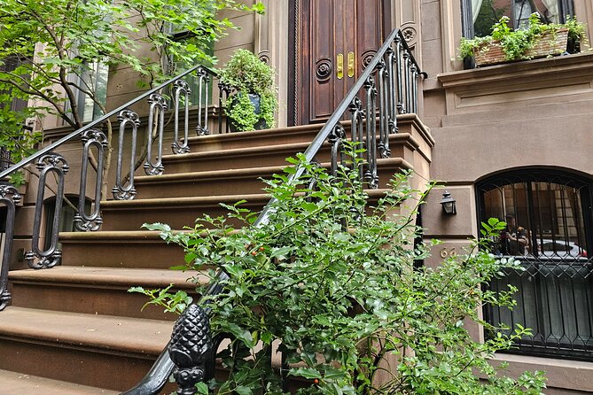 Private Greenwich Village S&TC & Maisel Walking Tour in New York - Explore Carrie Bradshaws Stoop