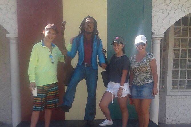 Private Highlights Tour and Shopping With Pickup From Montego Bay - Transportation Details