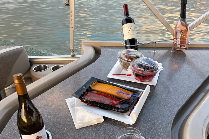 Private Holiday Light Cruise Tour and Sunset Port Royal Naples - Tour Schedule