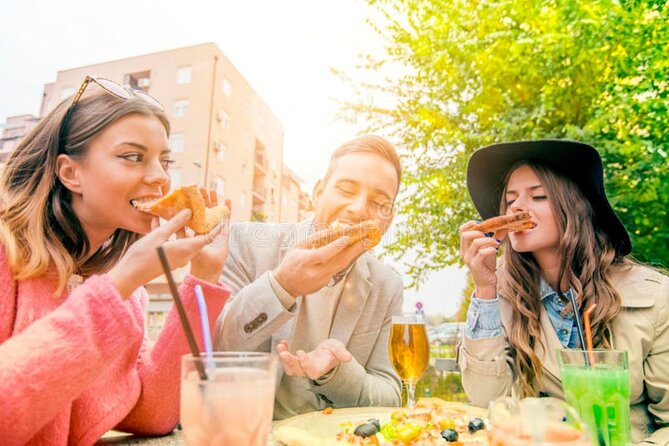 Private Luxury Cruise With Pizza and Drinks in Amsterdam - Meeting and Pickup Details