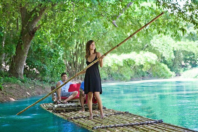 Private Round-Trip Transfer From Montego Bay to Martha Brae & Blue Hole - Pickup Process