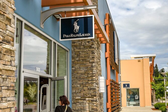 Private Shopping Tour From Seattle to Seattle Premium Outlets - Transportation Details for Your Journey