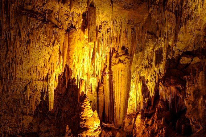 Private Sightseeing: the Caves & Fiscardo Village - Drogarati Cave