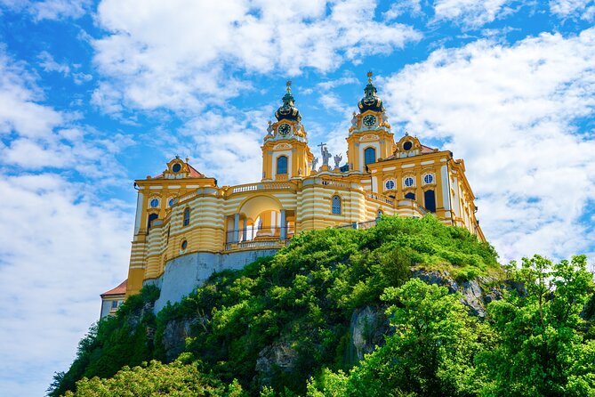 Private Tour From Vienna to Melk and Dürnstein - Transportation and Accessibility