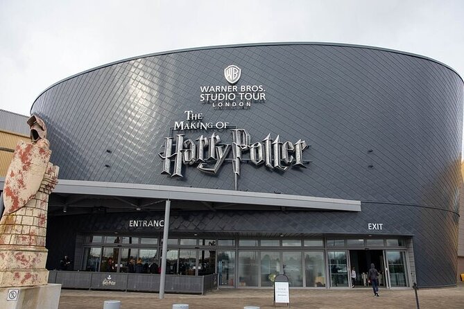 Private Tour Harry Potter of Warner Brothers Studio From London - Pickup and Meeting Details